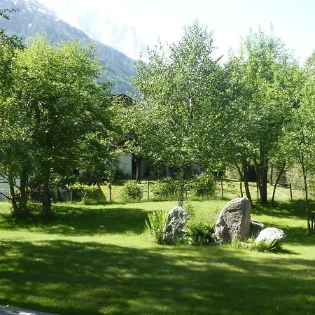 Spacious Chalet That Will Delight Large Families Chamonix