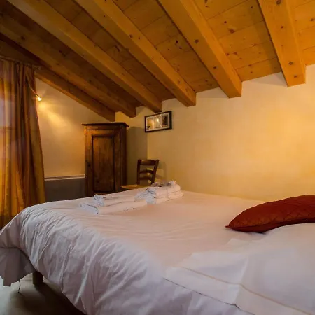 Chalet Spacious Chalet That Will Delight Large Families