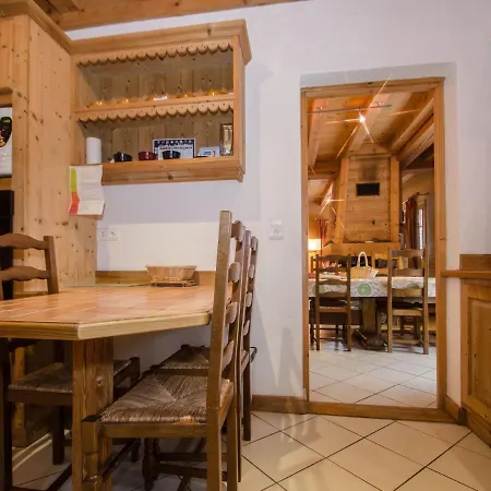 Spacious Chalet That Will Delight Large Families Chalet Chamonix