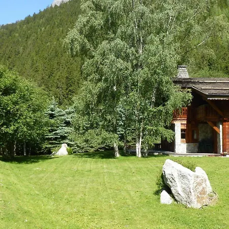 Spacious Chalet That Will Delight Large Families Chamonix